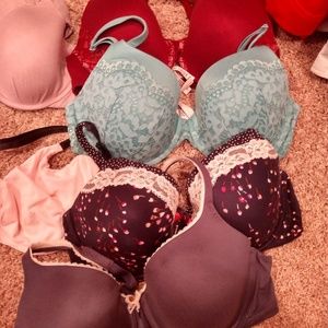 4 for $25 Victoria's Secret Bras, pick your colors